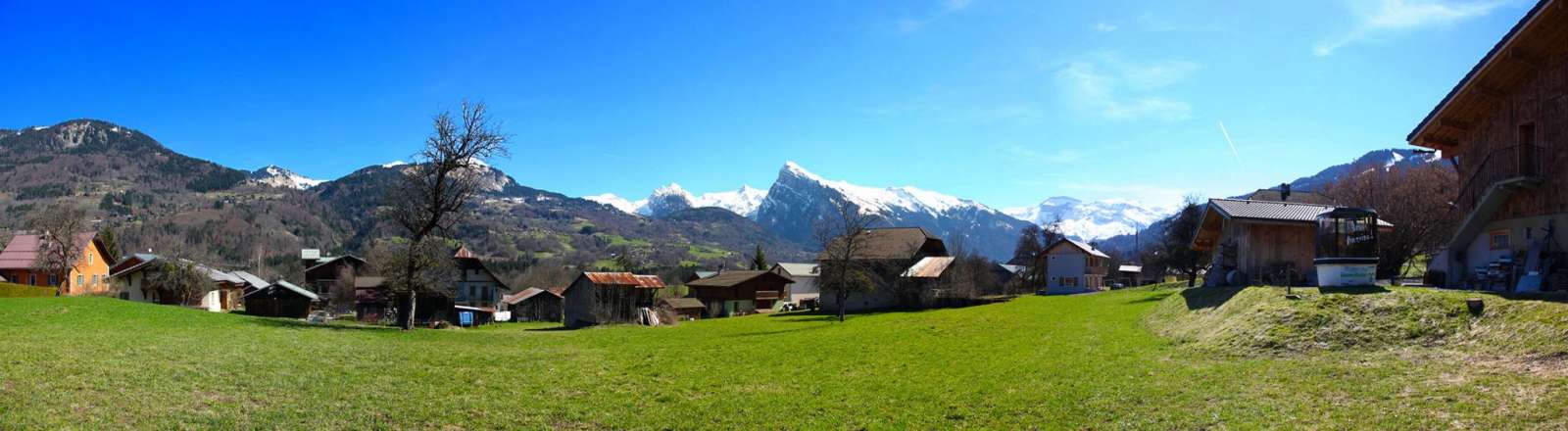 panorama-vallee-du-haut-giffre